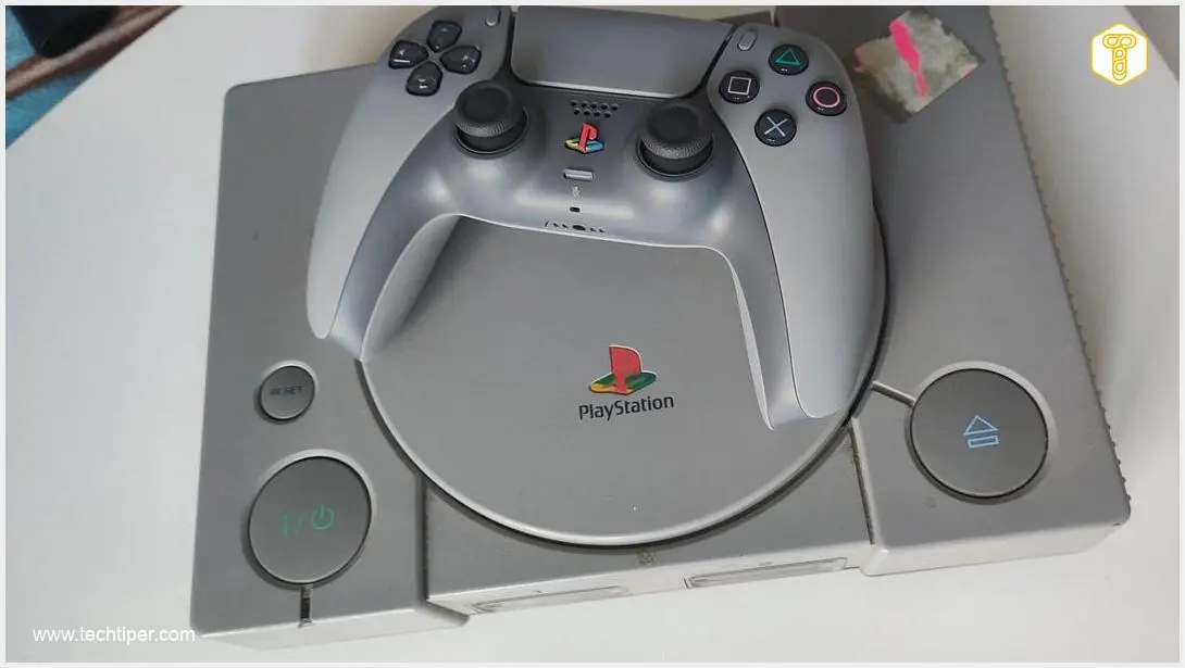 A Gamer Got a PS1 from His Grandpa and Asked for Recommendations. “Wait, from Your Grandpa?!”
