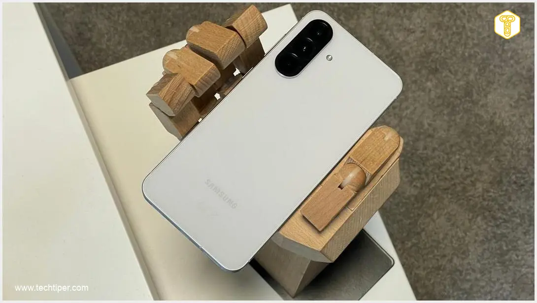 Image showing Samsung Galaxy A57 Security Update Notification